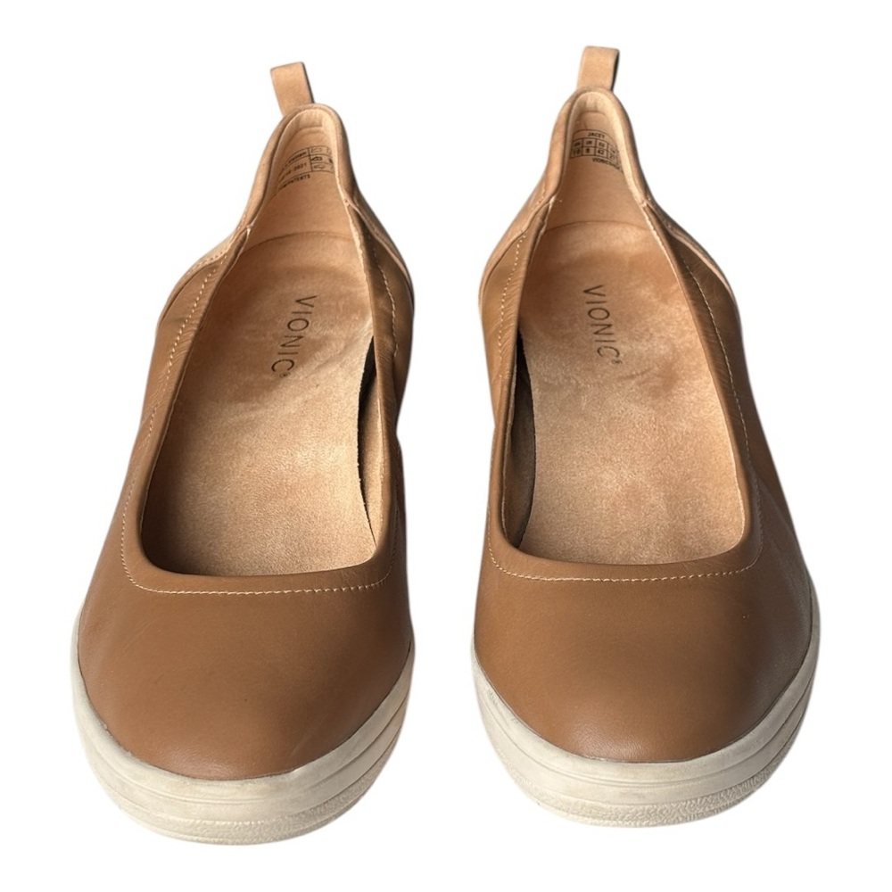Vionic Jacey Ellery slip-on wedge heel closed toe dark brown leather shoe | 10 - Picture 4 of 12